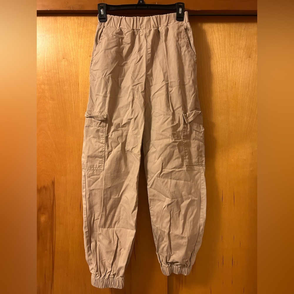 H&M cargos